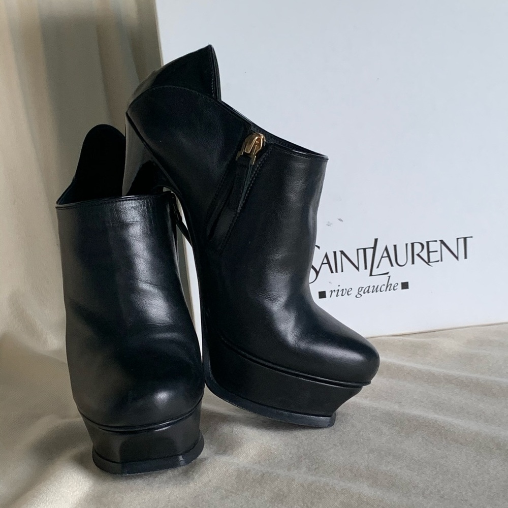 YSL tribubet 105 Ankle Booties